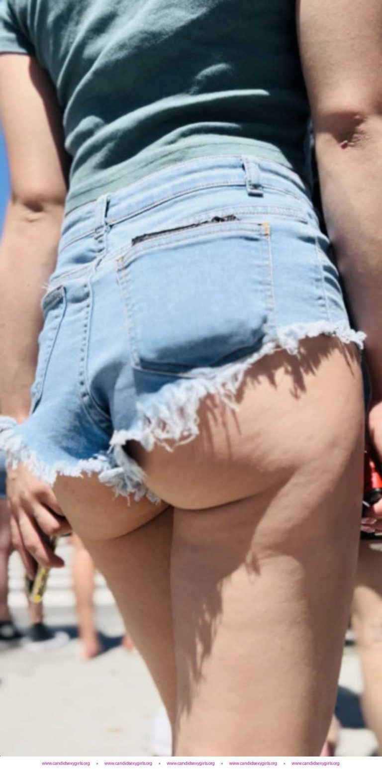 Cheeky Teen Showing Off Ass In Denim Shorts