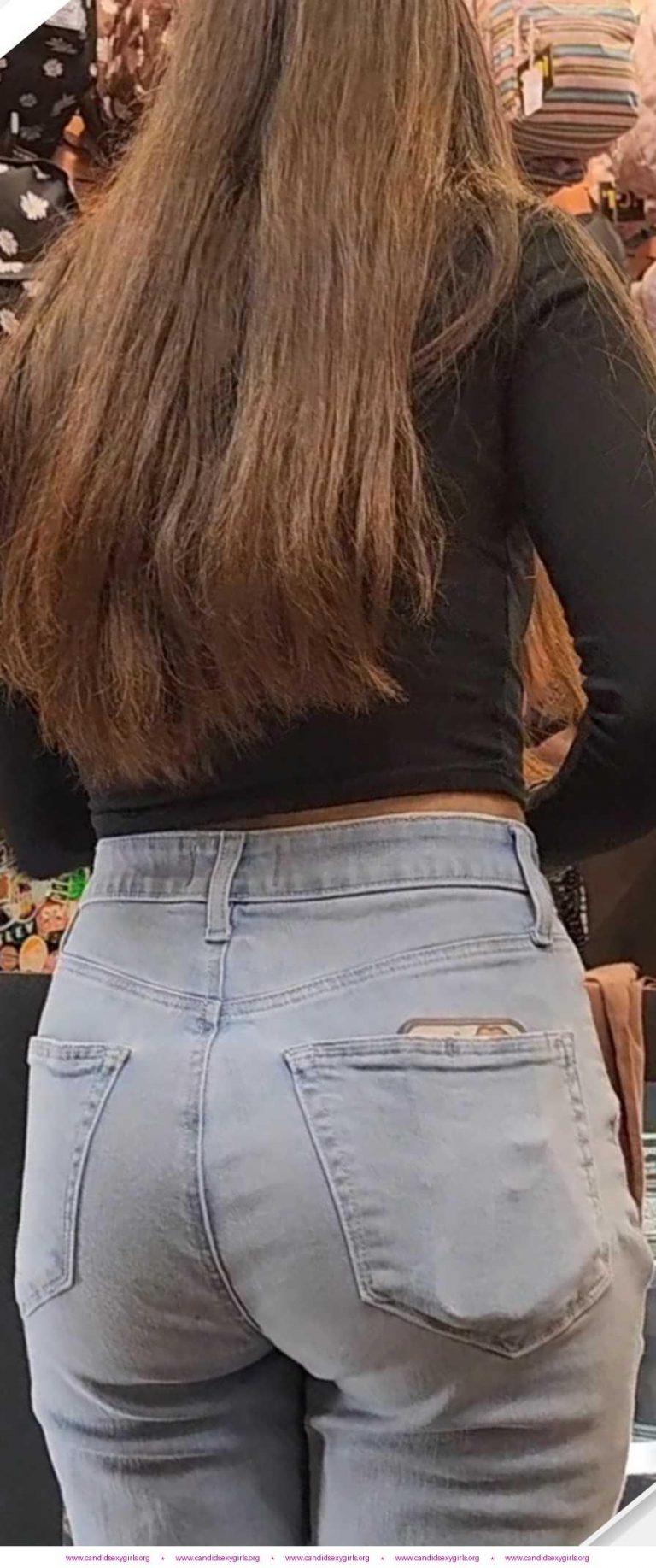 Latina Teen In Jeans