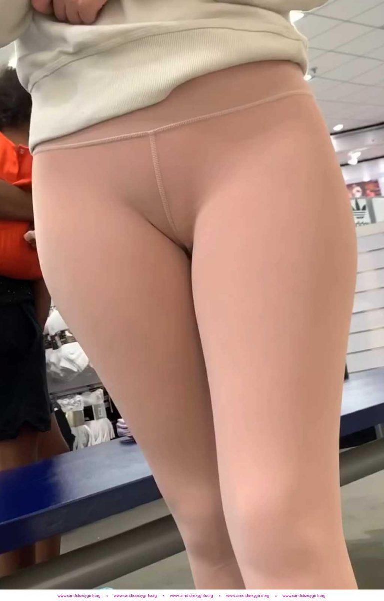 Pink Leggings Teen Candid Cameltoe